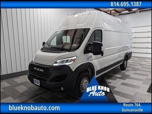 Photo of 2024 Bright White Clearcoat RAM ProMaster 3500