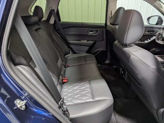 Photo of 2024 Deep Ocean Blue Pearl/Super Black Nissan Rogue