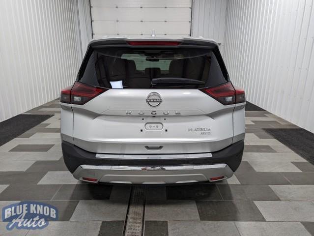 Photo of 2022 Brilliant Silver Metallic Nissan Rogue