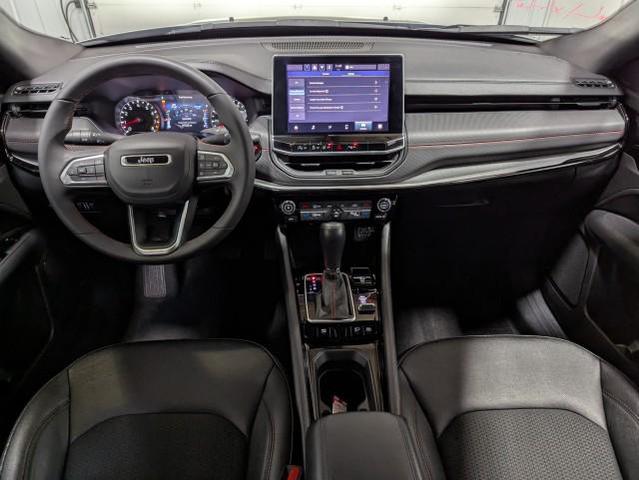 Photo of 2024 Silver Zynith Metallic Clearcoat Jeep Compass