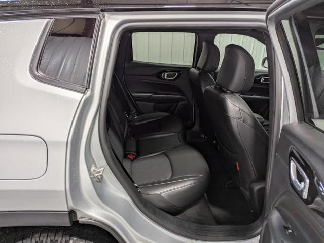 Photo of 2024 Silver Zynith Metallic Clearcoat Jeep Compass