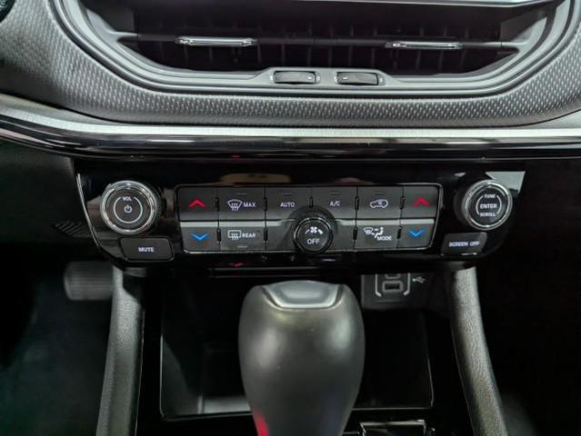 Photo of 2024 Silver Zynith Metallic Clearcoat Jeep Compass
