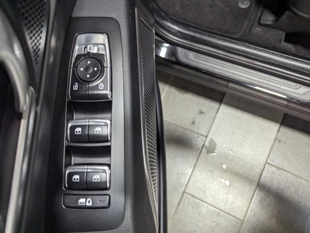 Photo of 2025 Ebony Black Kia Telluride