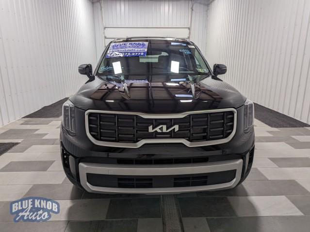 Photo of 2025 Ebony Black Kia Telluride