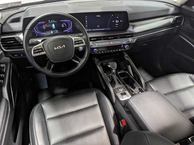 Photo of 2025 Ebony Black Kia Telluride