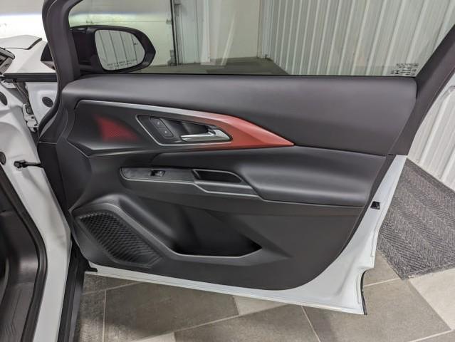 Photo of 2024 Summit White Chevrolet Equinox EV