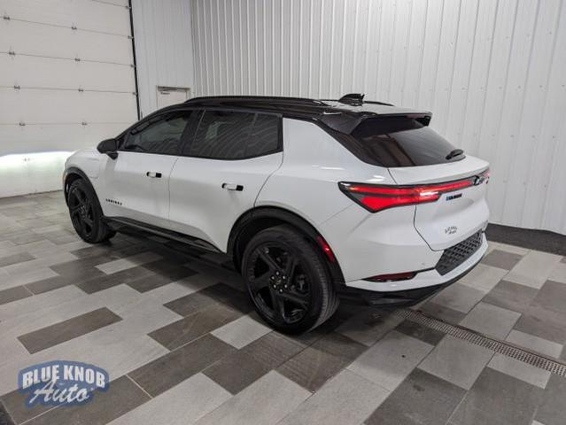 Photo of 2024 Summit White Chevrolet Equinox EV