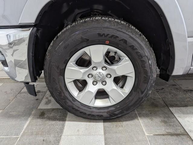 Photo of 2025 Billet Silver Metallic Clearcoat RAM 1500