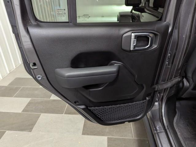 Photo of 2023 Granite Crystal Metallic Clearcoat Jeep Gladiator