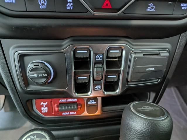 Photo of 2023 Granite Crystal Metallic Clearcoat Jeep Gladiator