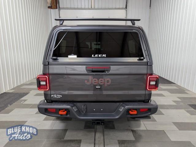 Photo of 2023 Granite Crystal Metallic Clearcoat Jeep Gladiator