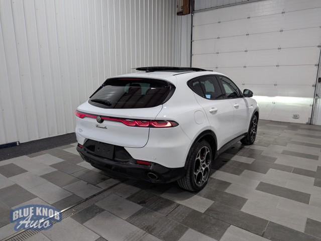 Photo of 2024 Alfa White Alfa Romeo Tonale