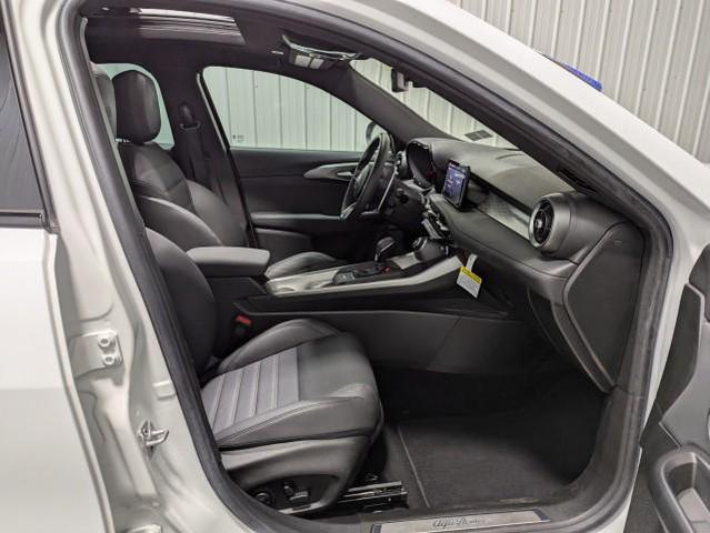 Photo of 2024 Alfa White Alfa Romeo Tonale
