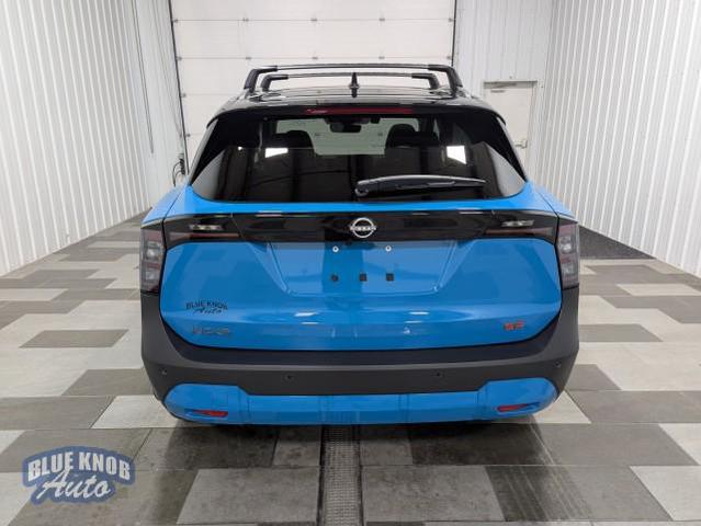 Photo of 2025 Arctic Ice Blue Metallic/Super Black Nissan Kicks