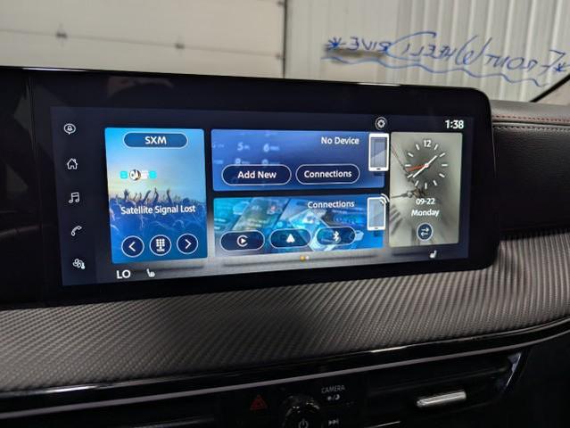 Photo of 2025 Arctic Ice Blue Metallic/Super Black Nissan Kicks