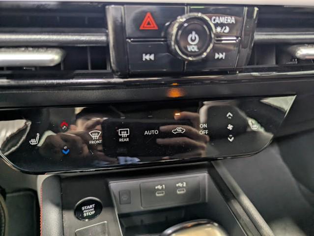 Photo of 2025 Arctic Ice Blue Metallic/Super Black Nissan Kicks