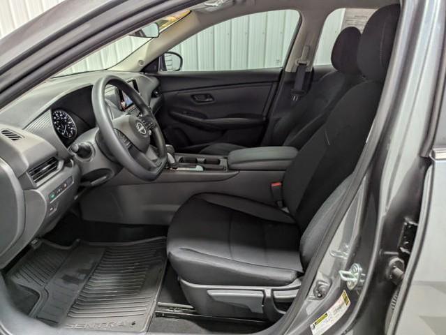 Photo of 2025 Gun Metallic Nissan Sentra