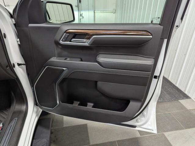 Photo of 2023 Summit White Chevrolet Silverado 1500