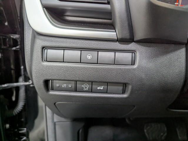 Photo of 2023 Super Black Nissan Rogue