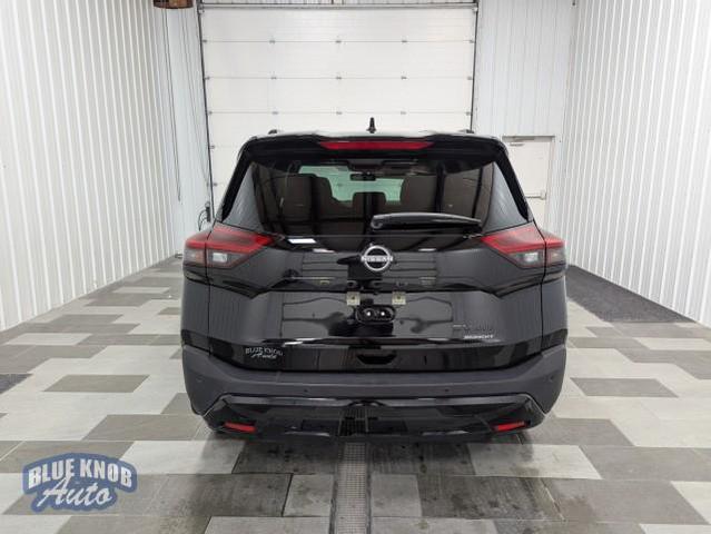 Photo of 2023 Super Black Nissan Rogue