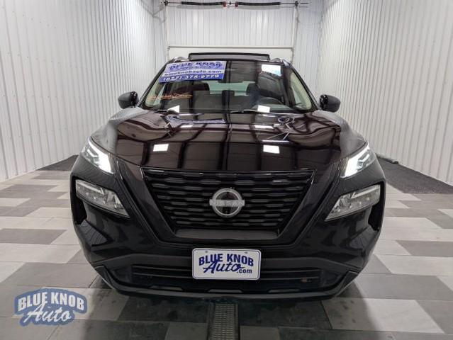 Photo of 2023 Super Black Nissan Rogue