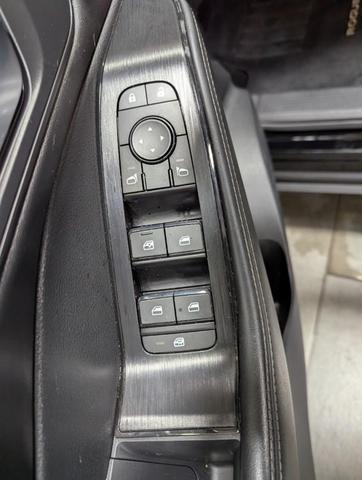 Photo of 2023 Super Black Nissan Rogue