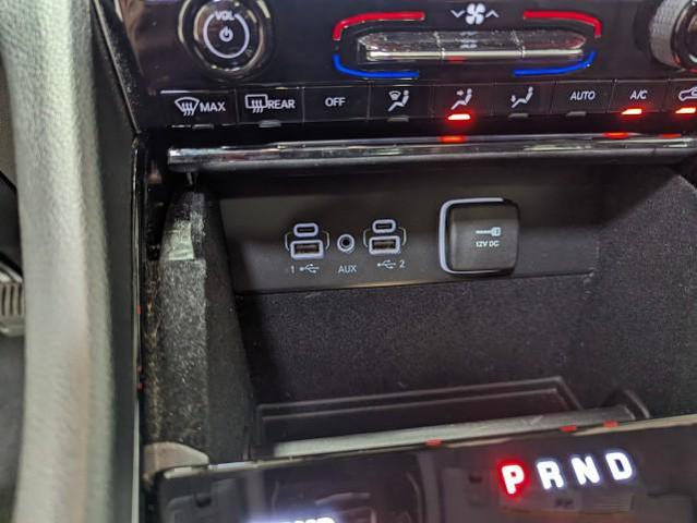 Photo of 2021 Silver Zynith Jeep Grand Cherokee L