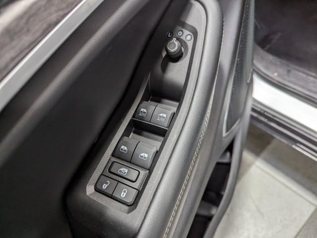 Photo of 2021 Silver Zynith Jeep Grand Cherokee L