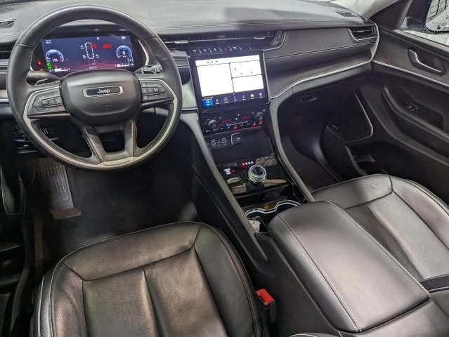 Photo of 2021 Silver Zynith Jeep Grand Cherokee L