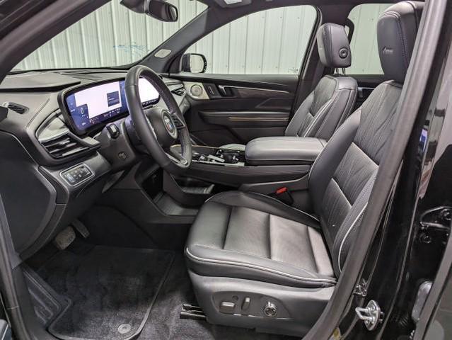 Photo of 2025 Ebony Twilight Metallic Buick Enclave