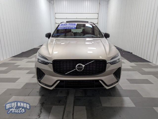 Photo of 2025 Bright Dusk Metallic Volvo XC60