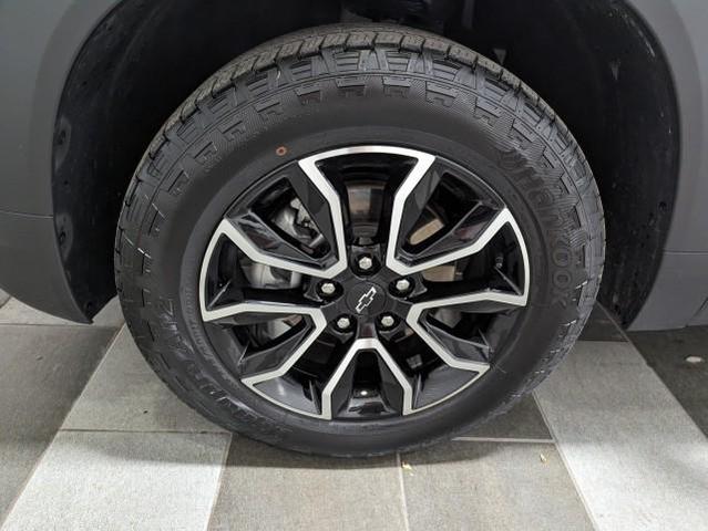 Photo of 2024 Summit White Chevrolet Trailblazer