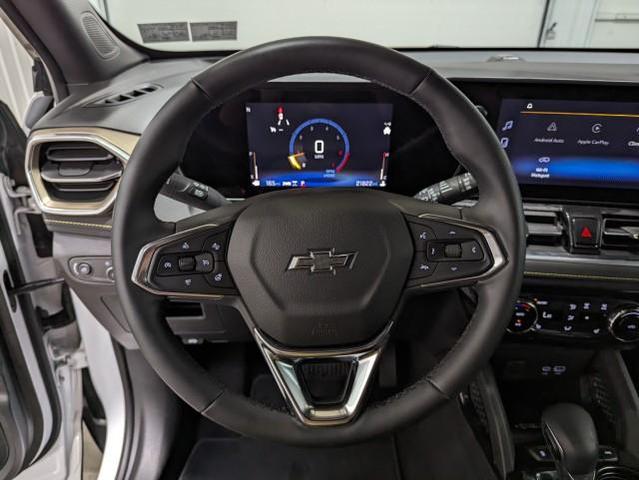 Photo of 2024 Summit White Chevrolet Trailblazer