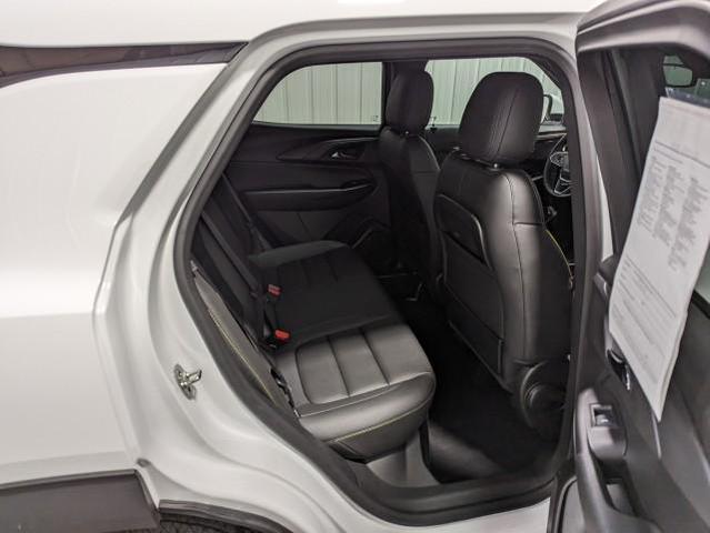 Photo of 2024 Summit White Chevrolet Trailblazer