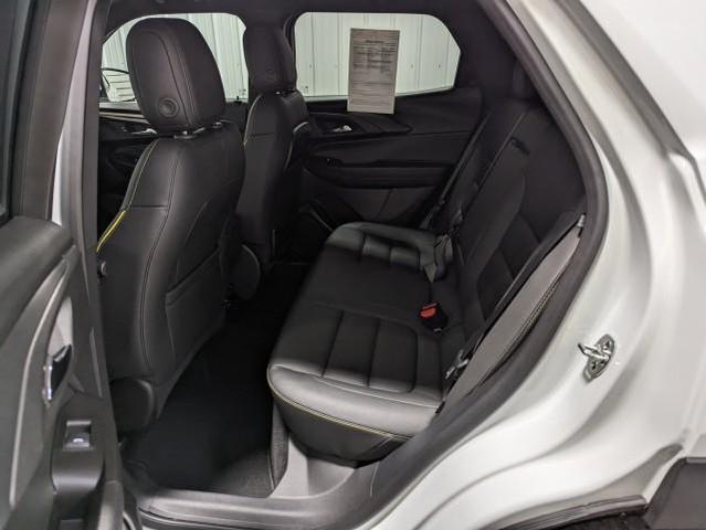 Photo of 2024 Summit White Chevrolet Trailblazer