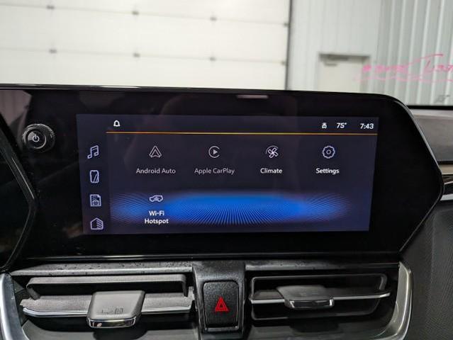 Photo of 2024 Summit White Chevrolet Trailblazer