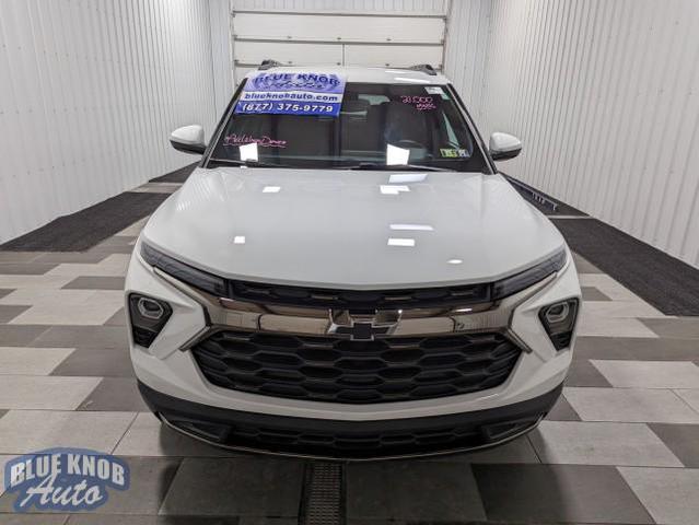 Photo of 2024 Summit White Chevrolet Trailblazer