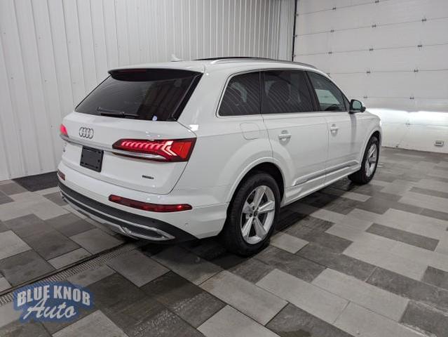 Photo of 2024 Carrara White Audi Q7