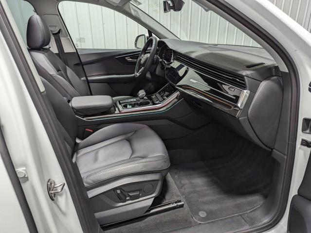 Photo of 2024 Carrara White Audi Q7