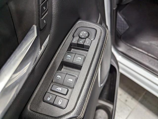 Photo of 2025 Bright White Clearcoat RAM 1500