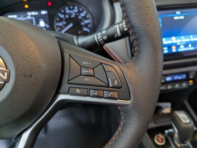 Photo of 2024 Gun Metallic Nissan Kicks