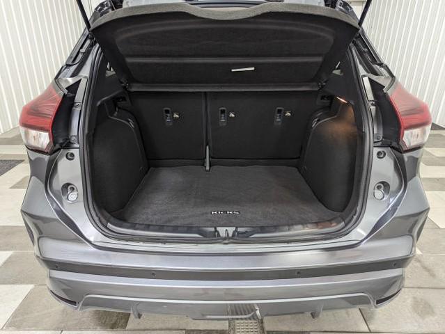 Photo of 2024 Gun Metallic Nissan Kicks