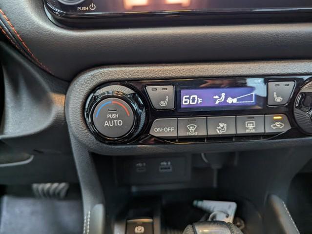 Photo of 2024 Gun Metallic Nissan Kicks