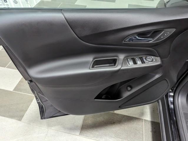 Photo of 2022 Mosaic Black Metallic Chevrolet Equinox