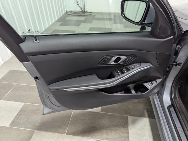 Photo of 2024 GRAY BMW 330