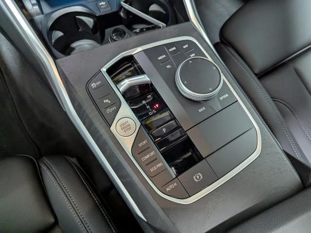 Photo of 2024 GRAY BMW 330