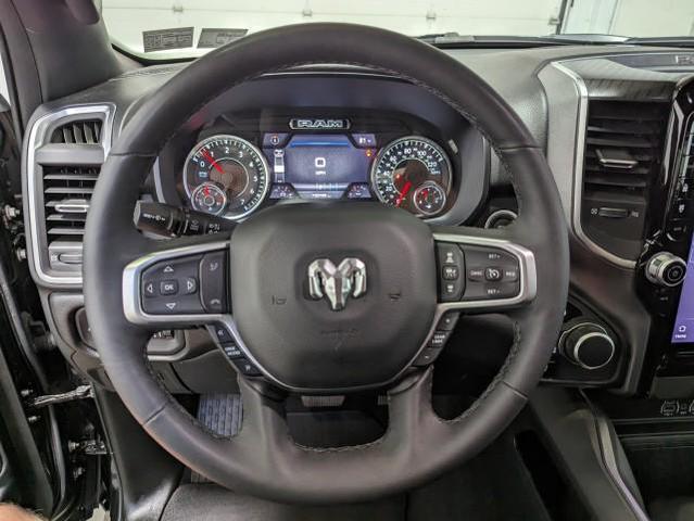 Photo of 2025 Diamond Black Crystal Pearlcoat RAM 1500