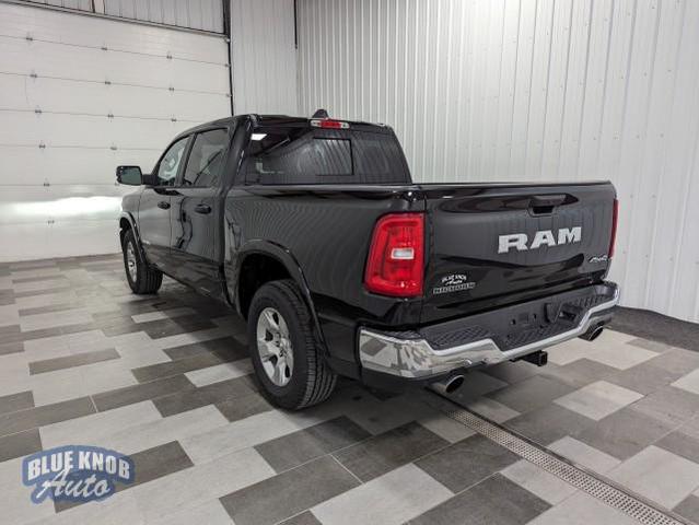Photo of 2025 Diamond Black Crystal Pearlcoat RAM 1500