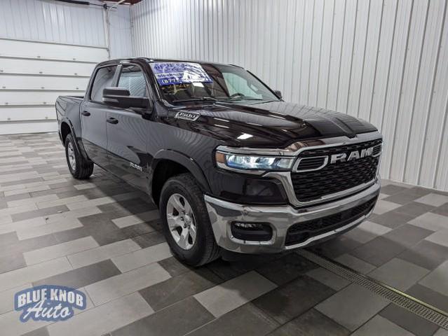 Photo of 2025 Diamond Black Crystal Pearlcoat RAM 1500