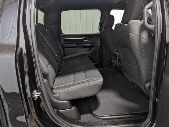 Photo of 2025 Diamond Black Crystal Pearlcoat RAM 1500